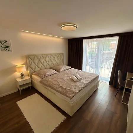 Zara-premium Only * Štúrovo