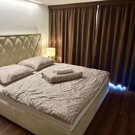 Zara-premium Only Štúrovo